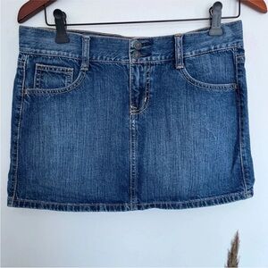 5/$20 Old Navy Y2K Dark Blue Denim Mini Skirt Size 4